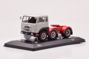 Fiat 690 T1 Бял IXO 1:43 TR176 Метал — снимка 3 от 4