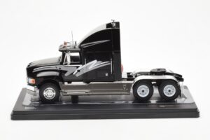 Ford Aeromax Черен IXO 1:43
