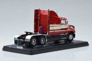 Ford Aeromax Червен IXO 1:43 TR108 Метал — снимка 2 от 6