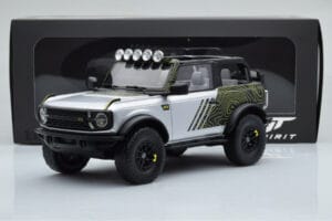 Ford Bronco RTR Iconic Сребрист GT Spirit 1:18 GT404 Смола — снимка 6 от 6