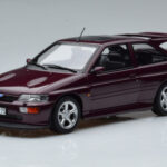 Ford Escort RS Cosworth Лилаво Norev 1:18