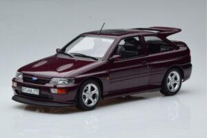 Ford Escort RS Cosworth Лилаво Norev 1:18