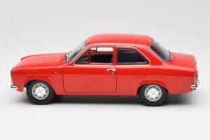 Ford Escort Mk1 RHD Червен Minichamps 1:18 150081070 Метал — снимка 4 от 8