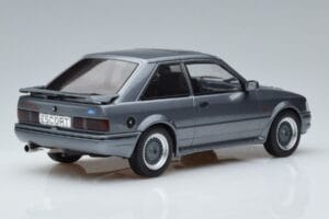 Ford Escort Mk4 RS Turbo S Сив MCG 1:18 MCG18272 Метал — снимка 2 от 6
