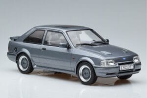 Ford Escort Mk4 RS Turbo S Сив MCG 1:18 MCG18272 Метал — снимка 4 от 6