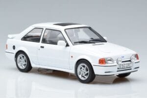 Ford Escort Mk4 RS Turbo S Бял MCG 1:18 MCG18271 Метал — снимка 4 от 6