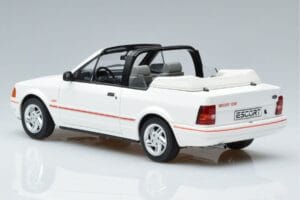 Ford Escort Mk4 XR3i Кабриолет Otto 1:18 OT398 Смола — снимка 5 от 6