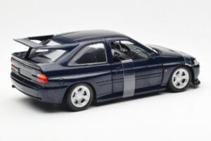 Ford Escort RS Cosworth Син Metallic UT Models 1:18 180082101-R1 Метал — снимка 5 от 6