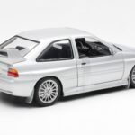 Ford Escort RS Cosworth Гражданска Версия Сребрист UT Models 1:18 - image 5 of 6