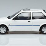 Ford Fiesta Mk3 XR2i Otto 1:18 OT967 Смола - image 3 of 6