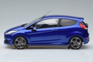 Ford Fiesta ST Mk7 Синьо Otto 1:18 OT403 Смола — снимка 3 от 6