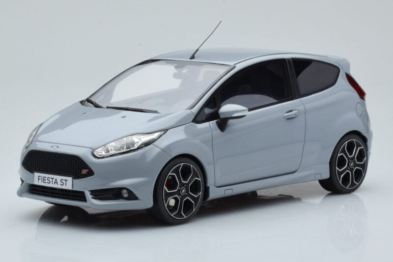 Ford Fiesta ST2000 Сив Otto 1:18
