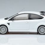 Ford Focus RS Mk2 Бял Otto 1:18 OT977 Смола - image 3 of 6