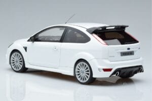 Ford Focus RS Mk2 Бял Otto 1:18 OT977 Смола — снимка 5 от 6