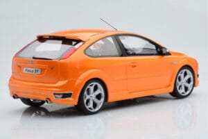 Ford Focus Mk2 ST 2.5 Electric Оранжев Otto 1:18 OT961 Смола — снимка 2 от 6