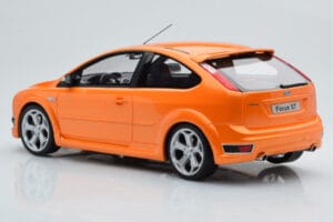 Ford Focus Mk2 ST 2.5 Electric Оранжев Otto 1:18 OT961 Смола — снимка 5 от 6