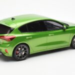 Ford Focus Mk5 ST Phase 2 Mean Зелен Otto 1:18 - image 2 of 6
