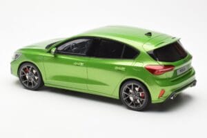 Ford Focus Mk5 ST Phase 2 Mean Зелен Otto 1:18 OT450 Смола — снимка 5 от 6