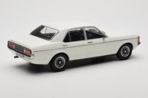 Ford Granada Mk1 Бял MCG 1:18 MCG18395 Метал — снимка 2 от 6