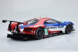 Ford GT Chip Ganassi Racing UK #67 M. Franchitti / A. Priaulx / H. Tincknell 24 Hours of Le Mans 2016 Minichamps 1:18 1551686 — снимка 2 от 6