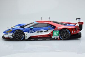 Ford GT Chip Ganassi Racing UK #67 M. Franchitti / A. Priaulx / H. Tincknell 24 Hours of Le Mans 2016 Minichamps 1:18 1551686 — снимка 3 от 6