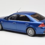 Ford Mondeo ST220 Performance Син Otto 1:18 - image 5 of 6