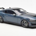Ford Mustang Dark Horse Vapor Син Metallic GT Spirit 1:18 - image 4 of 6