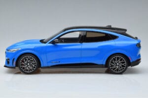 Ford Mustang Mach-E GT Performance Син Otto 1:18 OT414 Смола — снимка 3 от 6