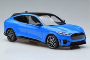 Ford Mustang Mach-E GT Performance Син Otto 1:18 OT414 Смола — снимка 4 от 6
