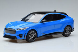 Ford Mustang Mach-E GT Performance Син Otto 1:18 OT414 Смола