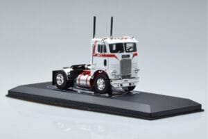 Freightliner COE Бял IXO 1:43 TR128 Метал — снимка 4 от 6