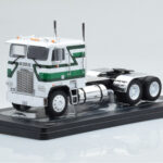 Freightliner FLA Бял Зелен IXO 1:43