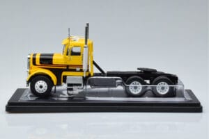 Freightliner FLC120 64T Жълт IXO 1:43 TR116 Метал — снимка 3 от 6