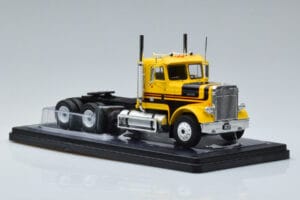 Freightliner FLC120 64T Жълт IXO 1:43 TR116 Метал — снимка 4 от 6