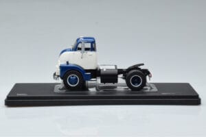 GMC 950 COE Синьо Бяло IXO 1:43 TR150 Метал — снимка 3 от 6