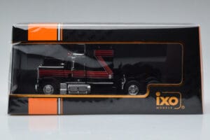 GMC General Червен Черен IXO 1:43 TR102 Метал — снимка 6 от 6