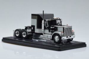 GMC General Сребрист Черен IXO 1:43 TR117 Метал — снимка 4 от 6