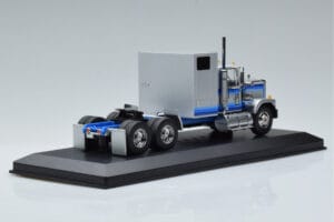 GMC General Сребрист IXO 1:43 TR079 Метал — снимка 2 от 6