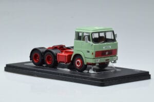 Henschel HS 19 TS Зелен IXO 1:43 TR151 Метал — снимка 4 от 6