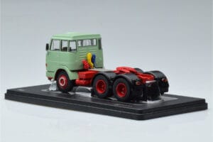 Henschel HS 19 TS Зелен IXO 1:43 TR151 Метал — снимка 5 от 6