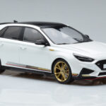 Hyundai i30 N PD Atlas Бял MCG 1:18 - image 4 of 6