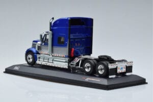 International Lonestar Син IXO 1:43 TR118 Метал — снимка 5 от 6