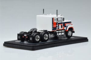 International Transtar 4300 Бял IXO 1:43 TR153 Метал — снимка 2 от 6