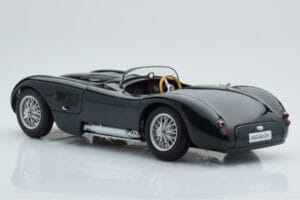 Jaguar C-Type Зелен AUTOart 1:18 73500 Метал — снимка 7 от 8