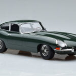 Jaguar E-Type Series 1 British Racing Зелен KK-Scale 1:18 - image 4 of 6