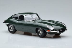 Jaguar E-Type Series 1 British Racing Зелен KK-Scale 1:18 KKDC180431 Метал — снимка 4 от 6