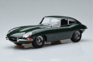 Jaguar E-Type Series 1 British Racing Зелен KK-Scale 1:18