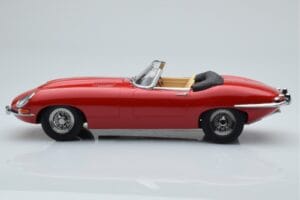 Jaguar E-Type Series 1 Roadster Червен KK-Scale 1:18 KKDC180482 Метал — снимка 3 от 6