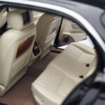 Jaguar XJ6 X350 Ebony Черен Almost Real 1:18 - image 8 of 11