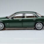 Jaguar XJ6 X350 Racing Зелен Almost Real 1:18 - image 5 of 13